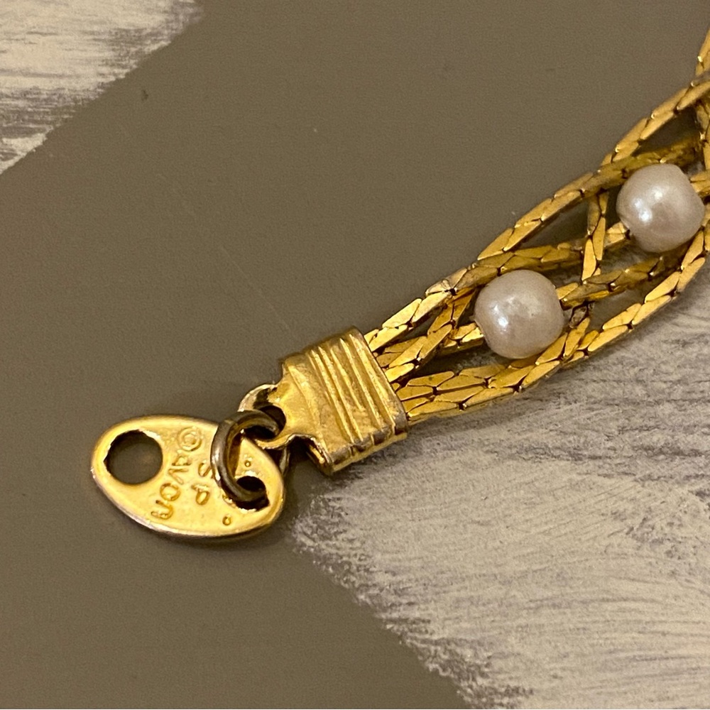 Vintage Pearl & Gold-Tone Lattice Bracelet – Avon SP & Screw Back Pearl Earrings - Picture 4 of 15